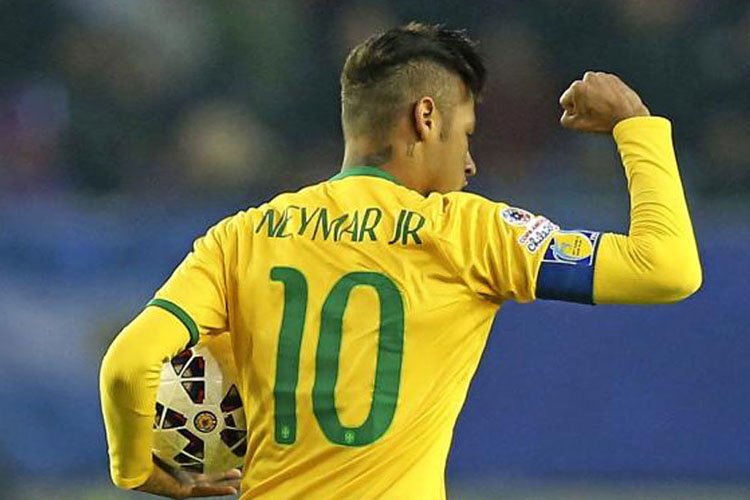 Neymar pierde el brazalete de capitán con Brasil