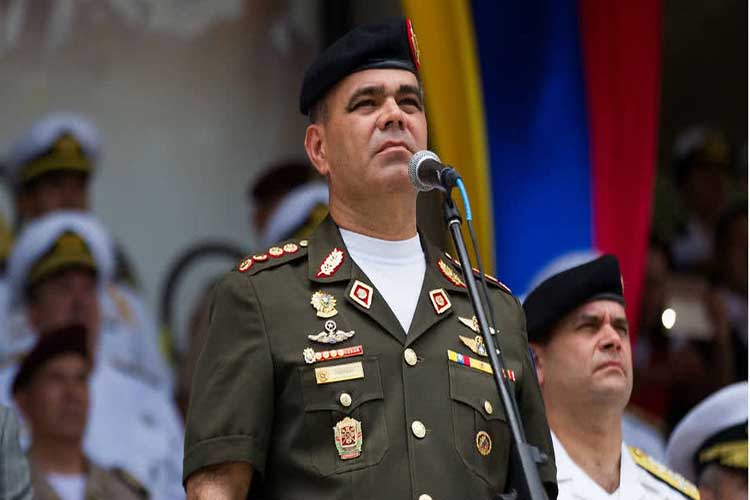 Padrino López denuncia «provocación» de EEUU por buque cerca de Venezuela