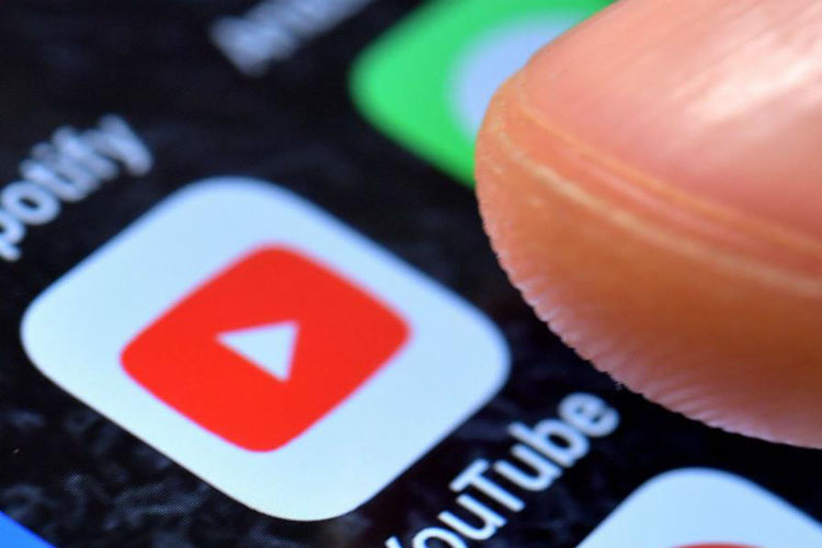 Piden eliminar 12 vdeos de YouTube que enseñan a espiar a las parejas