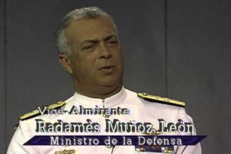 Murió el exministro de la Defensa V/A Radamés Muñoz León