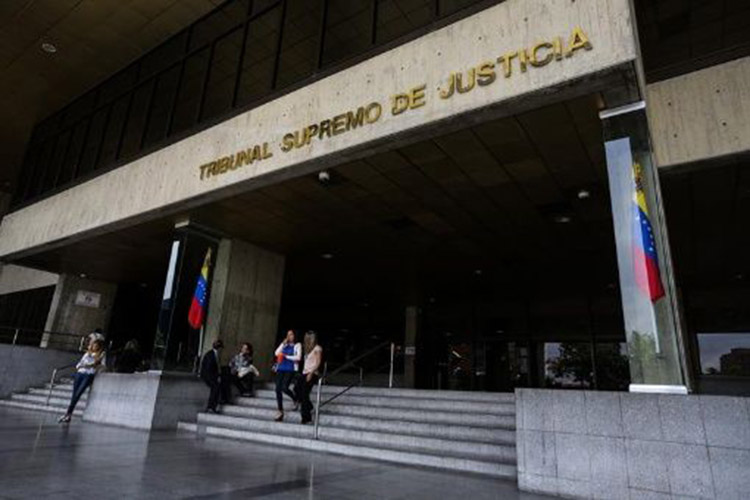 TSJ aprueba allanar la inmunidad a los diputados José Guerra y Tomás Guanipa
