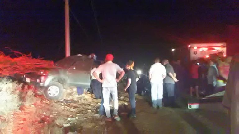 Un muerto y cuatro heridos en choque en la entrada al Oasis, Los Taques
