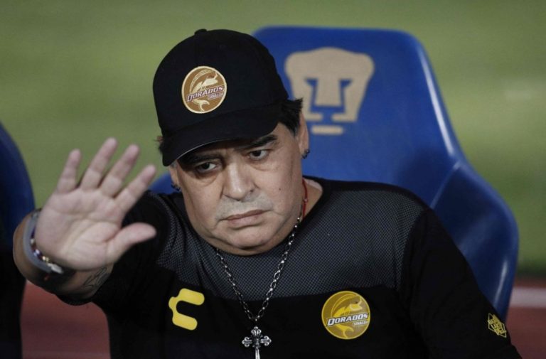 Maradona: «Tengo que pensar en mí y en mi salud»