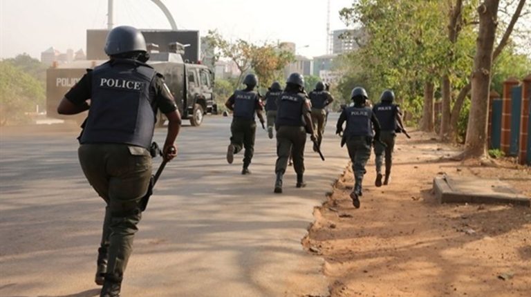 Suben a 30 los muertos en un triple ataque suicida en el noreste de Nigeria