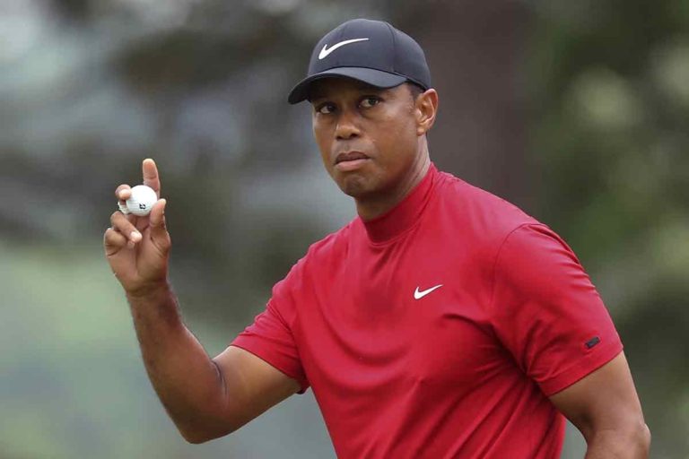 Tiger Woods dice que su objetivo número uno ahora es «caminar por mí mismo»