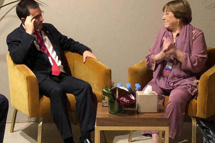 Bachelet sostiene encuentro con canciller Arreaza