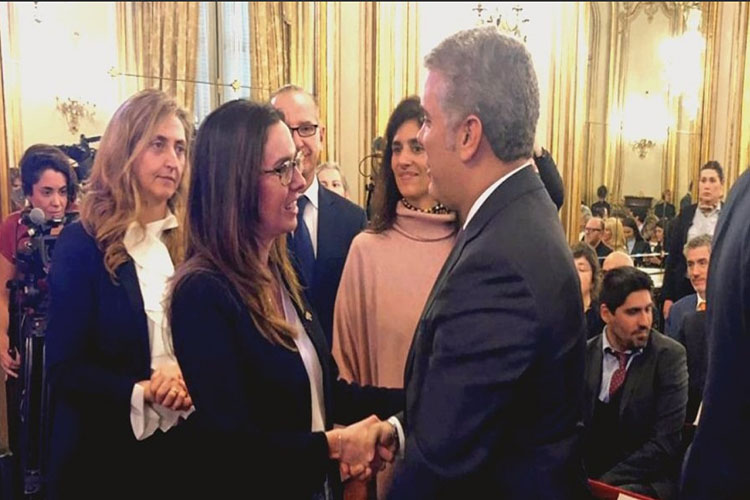 Embajadora Elisa Trotta le expresó a Iván Duque la necesidad de aumentar presión a Maduro