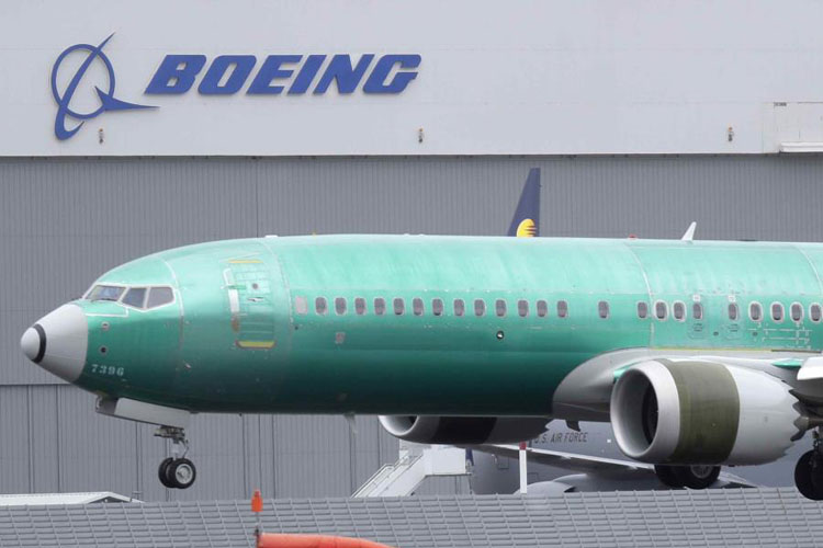 Boeing detecta piezas defectuosas en más de 300 aviones de los modelos 737