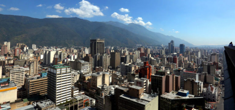 Bloomberg: Caracas recibe una ola migratoria interna para escapar del colapso de los demás estados
