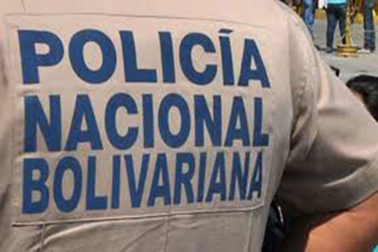 En Zulia: Reo salió del calabozo para pasear con policías y distribuir marihuana