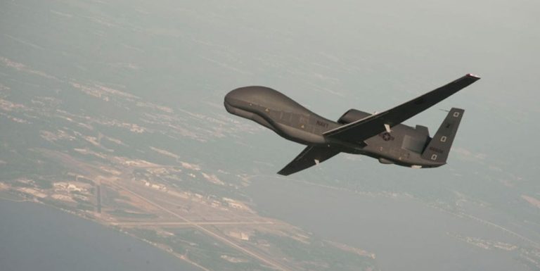 Irán anuncia derribo de un dron espía estadounidense cerca estrecho de Ormuz