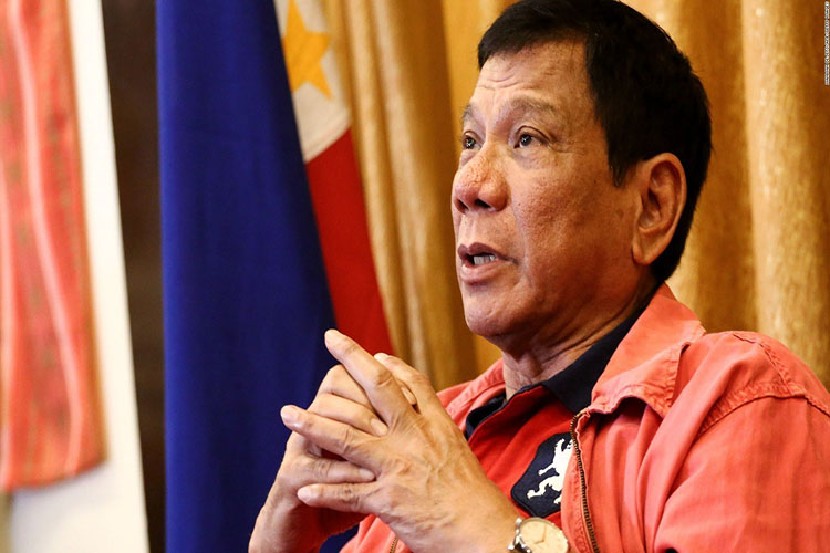 Presidente filipino, Duterte, asegura que era gay y se curó