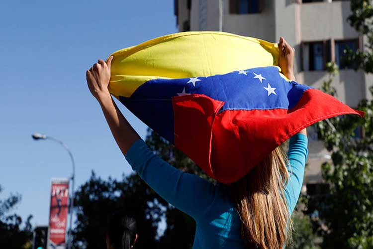 Exigirán visa consular a los venezolanos para ingresar a Chile