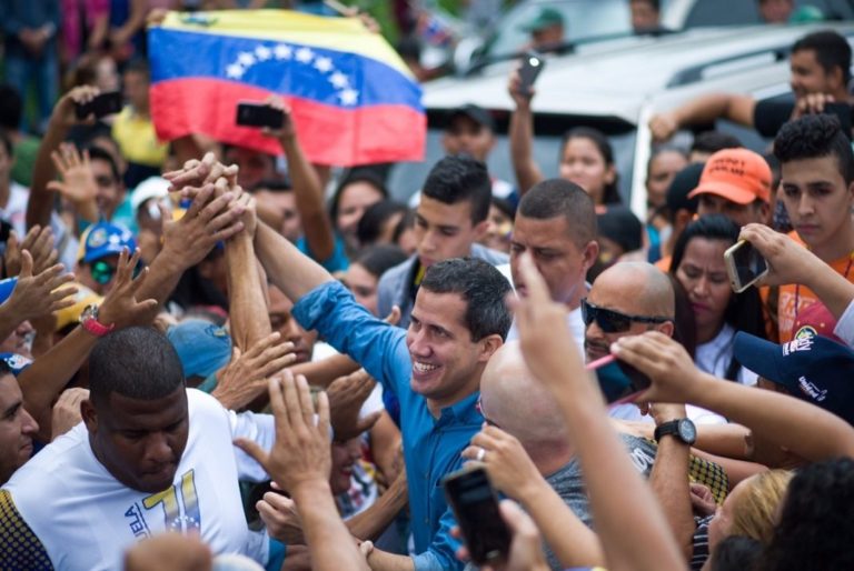 Guaidó: Aquí lo único que se desinfla es la dictadura