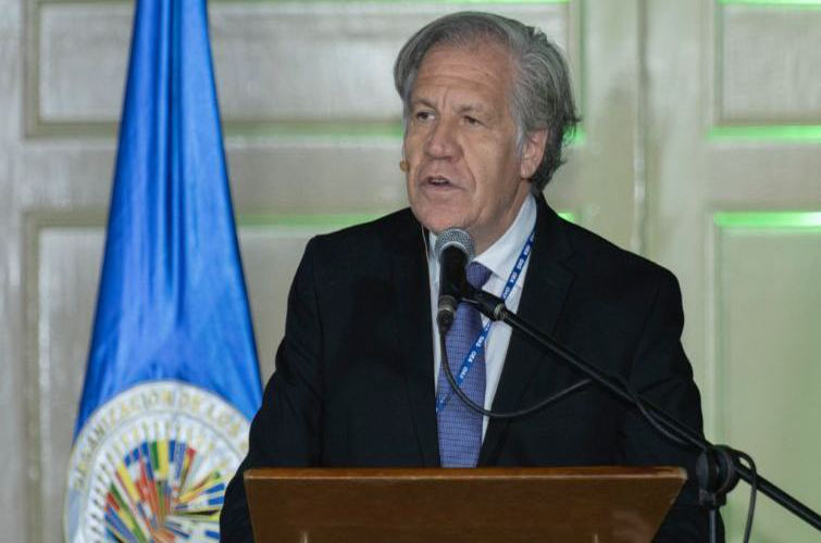 Almagro propone tarjeta de movilidad regional para venezolanos
