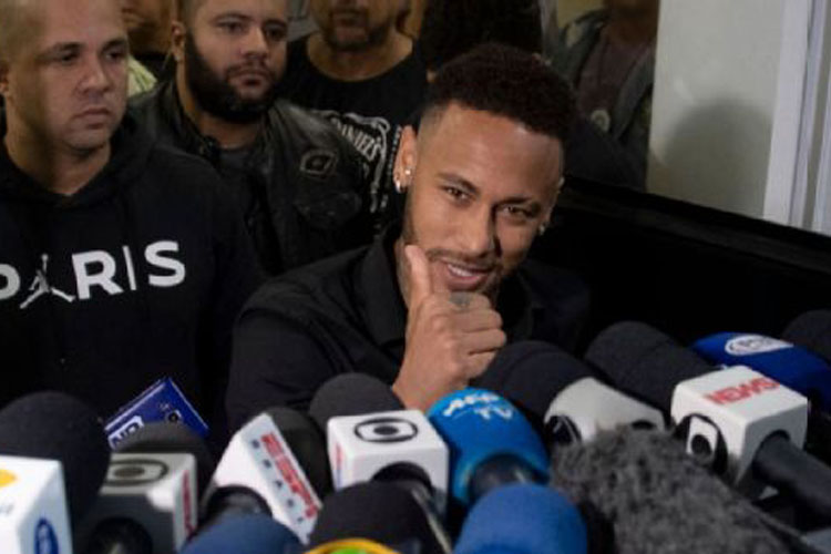 Comienza un juicio contra Neymar