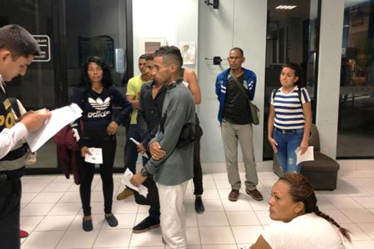 Perú Prohíbe  ingreso a casi 100 venezolanos por no contar con Visa Humanitaria