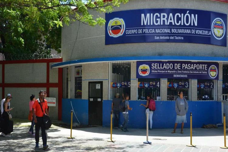 Desde hoy solicitarán carnet fronterizo a los colombianos para poder ingresar a Venezuela