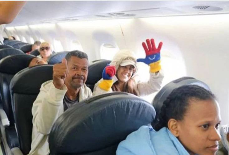 Venezolanos regresan de Ecuador con el Plan Vuelta a la Patria