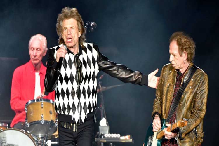 Mick Jagger volvió al escenario tras la operación de corazón