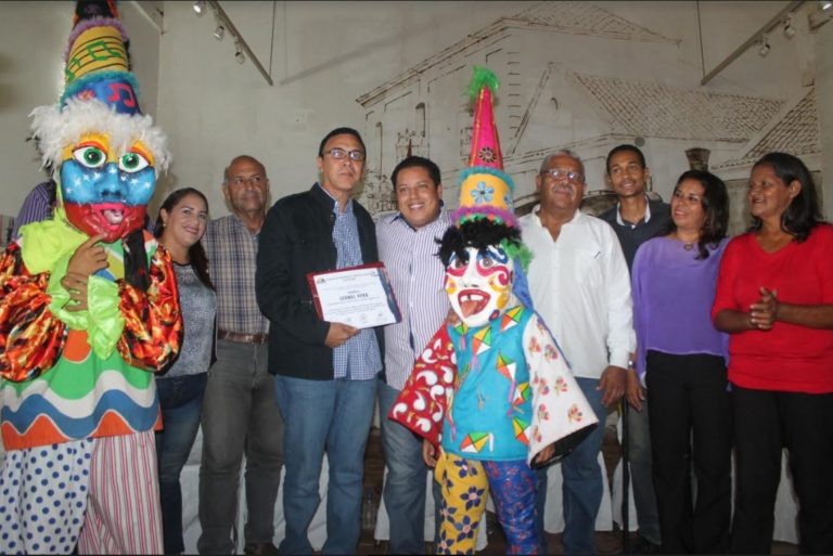 Colina confirió premio municipal de las Artes Plásticas Hercilia Ylarreta