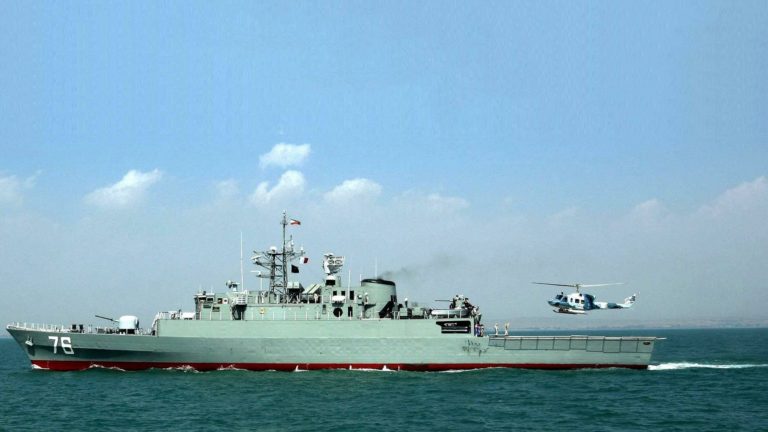 La Armada iraní vigila «todos los barcos enemigos» en el golfo Pérsico