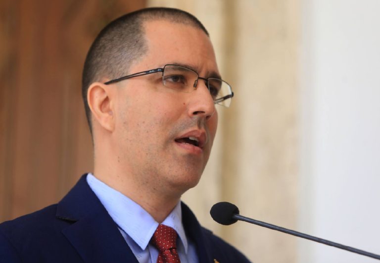 Arreaza: Todavía estamos esperando la ayuda internacional