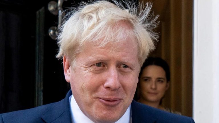 Boris Johnson confirma que Londres entrena a militares ucranianos