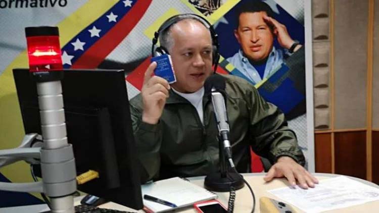 Cabello: “El que quiera criticar a Maduro, que se ponga en sus zapatos”