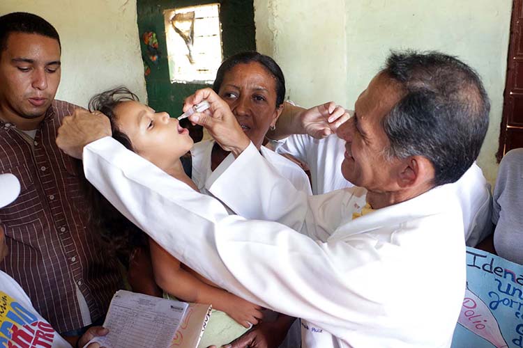 Comenzó en Falcón Jornada de vacunación contra la poliomielitis