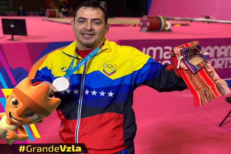 ¡Plata pa´ Venezuela!, Jesús González se colgó la medalla en pesas (+Video)