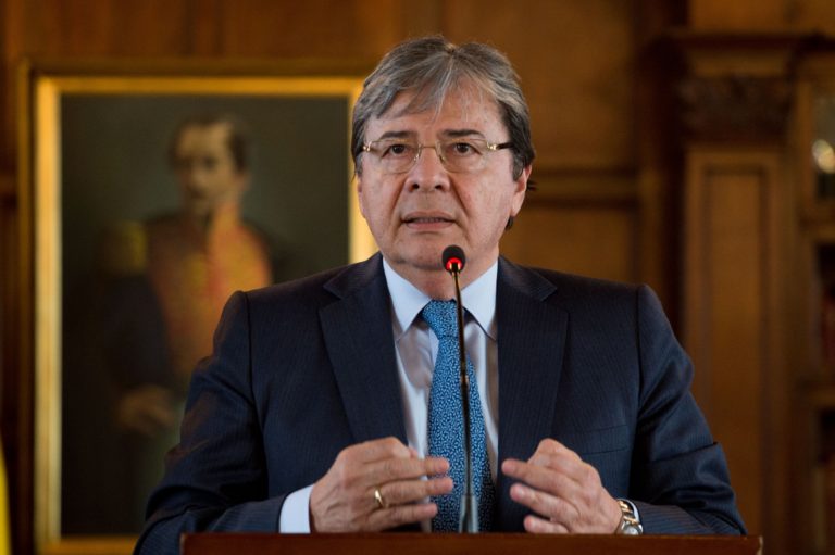 Canciller colombiano pide más apoyo para atender a los refugiados venezolanos