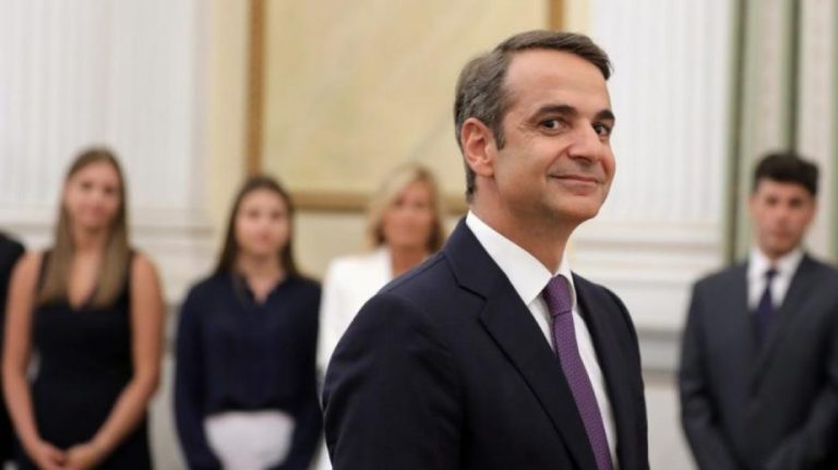 Nuevo Gobierno conservador griego reconoce a Guaidó como presidente interino