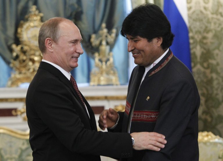 Putin y Morales rechazan injerencia en asuntos de Venezuela