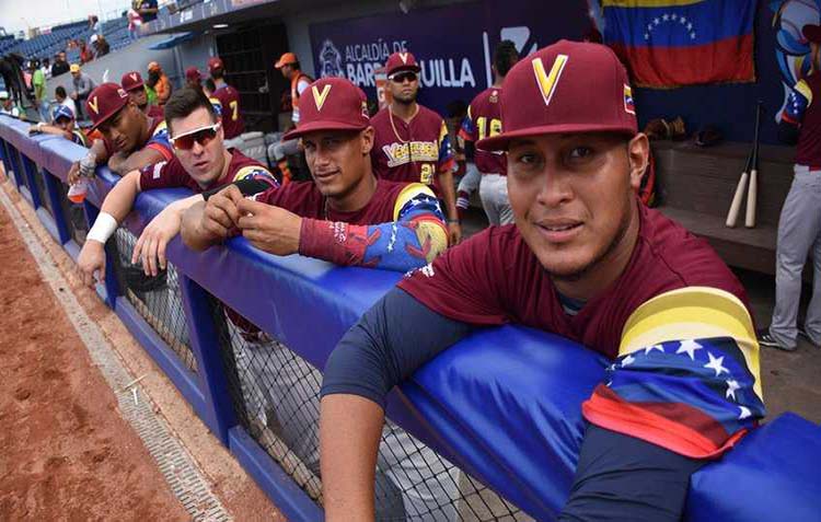 Maduro aprobó 1 millón 600 mil euros para financiar la selección nacional de béisbol