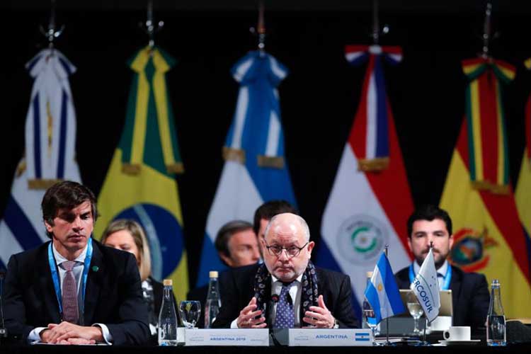 Cancilleres del Mercosur abordan crisis venezolana y preparan una declaración