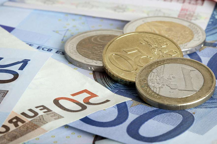 Tasa de cambio cerró este lunes en Bs 8.108,39 por euro