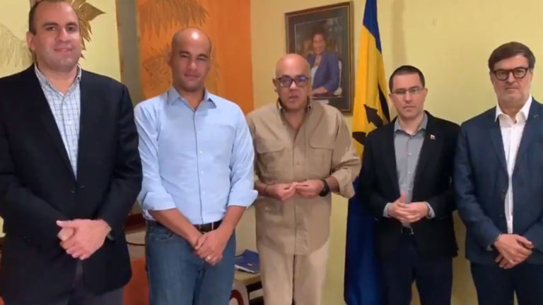 Delegación del gobierno llegó a Barbados