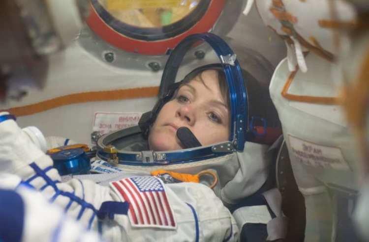 NASA investiga  astronauta por una acusación de robo de identidad y ella se defiende