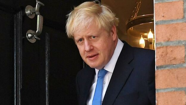 Boris Johnson se recupera de COVID-19