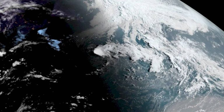 Se forma la tormenta tropical Chantal en el Atlántico Norte