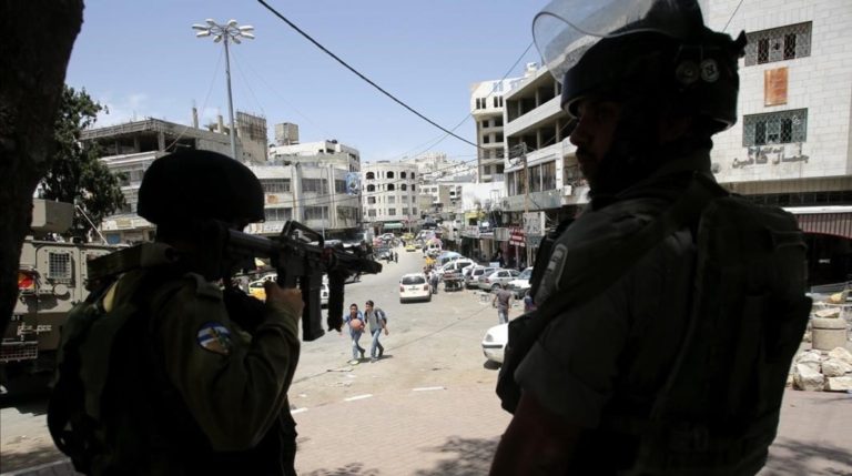 Adolescente israelí muerta y 2 heridos deja explosión en Cisjordania