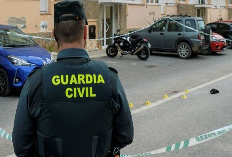España: Encuentran ahorcado en su casa a un niño de once años