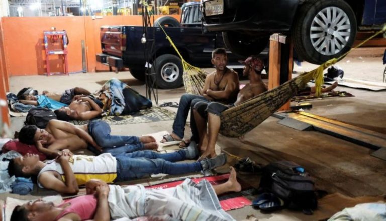 Venezolanos aumentan entre los refugiados con permiso de trabajo en Brasil