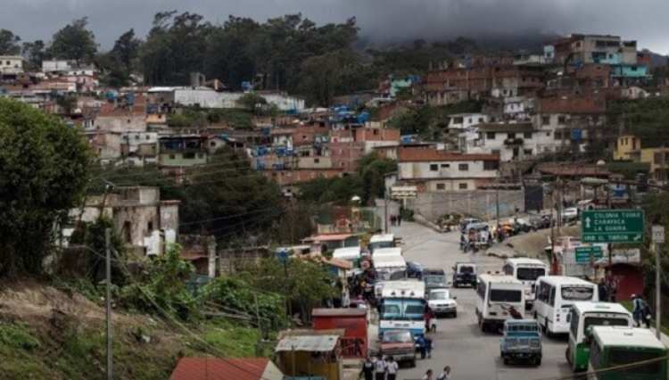Localizan muerto en plena vía pública a un vendedor de agua en El Junquito