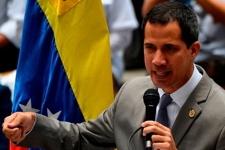 Guaidó tomará medidas tras el levantamiento de inmunidad a cuatro diputados