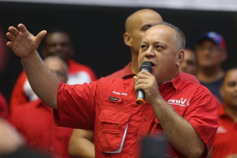 Cabello afirma que la FANB es leal al pueblo y a Maduro