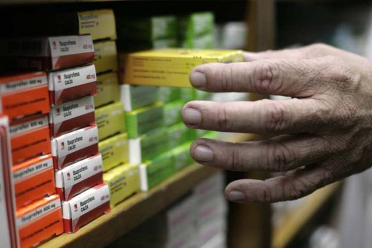 Farmacias piden que se revierta entrada de medicamentos sin controles