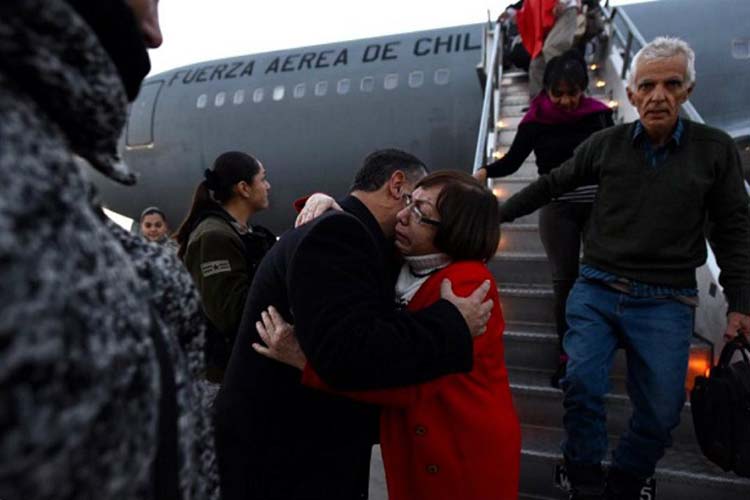 Retornan a su país 807 chilenos desde Venezuela