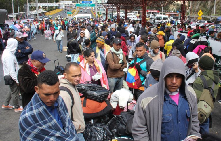 Visa humanitaria no impedirá a venezolanos pedir naturalización en Ecuador